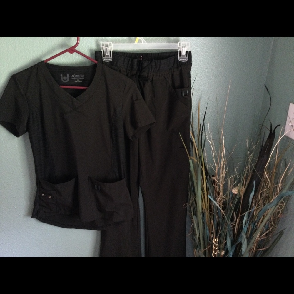 Ladies black scrubs size xsmall excellent condition